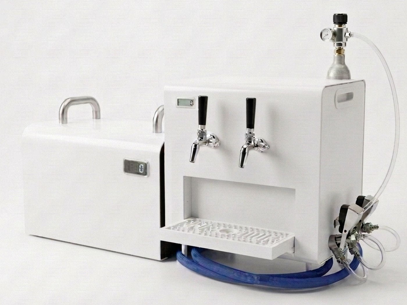 H4 Frost Jockey complete system: chiller, two-tap box, gas cylinder on top and keg coupler on a line