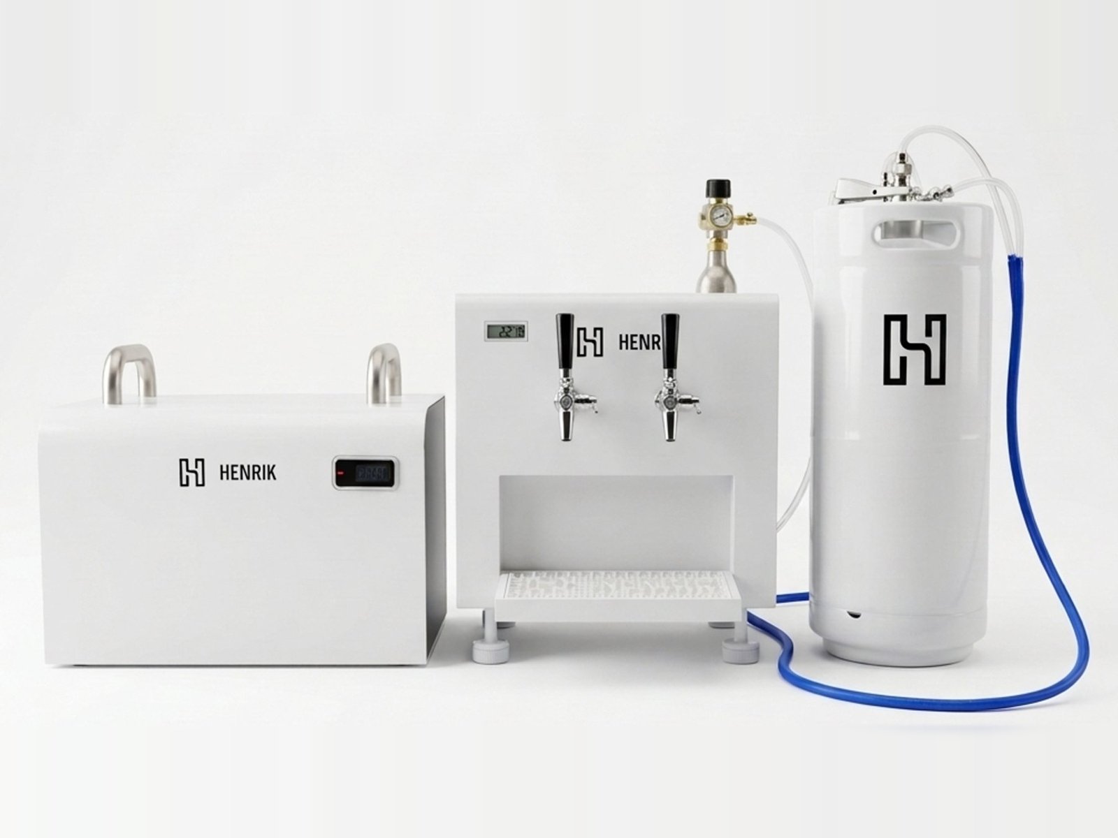 The H4 two-piece system, compressor and tap box side by side